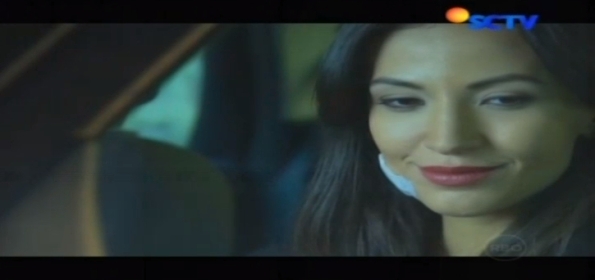 Cemre Melis Çınar sbg Arzu dalam Serial Turki ELIF @SCTV_ #Indonesia 